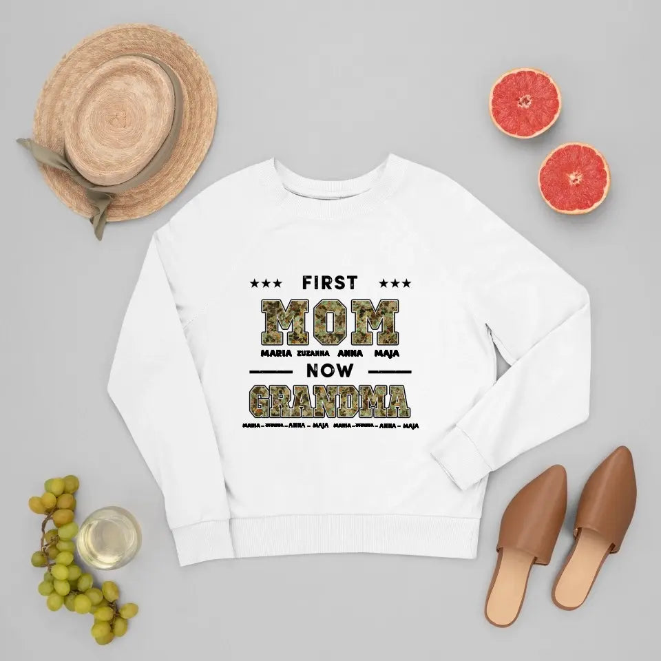 T-Shirt - First Mom Now Grandma